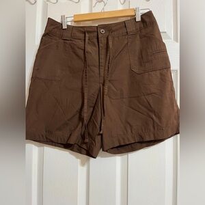( Y )Croft & borrow Brown cargo shorts with adjustable waist tie size 10